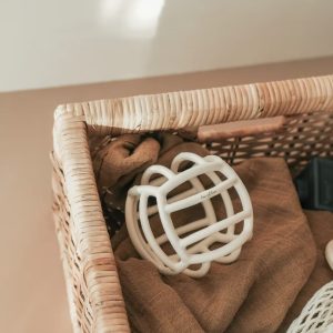 Leo et Lea – Balle d&rsquo;éveil en silicone – Beige