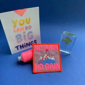 Écussons – No pain no gain